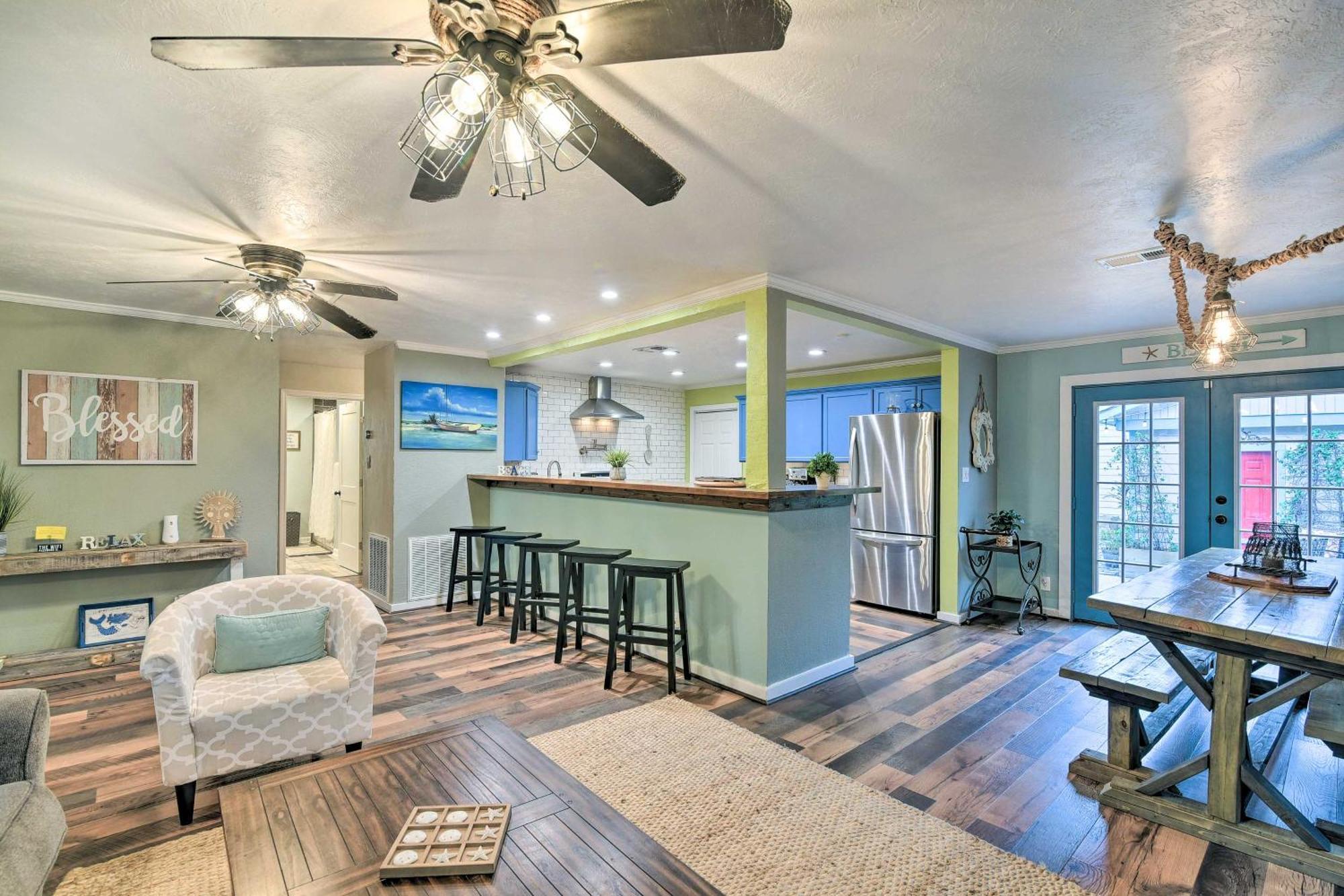 Group Getaway With Private Yard And Fire Pit